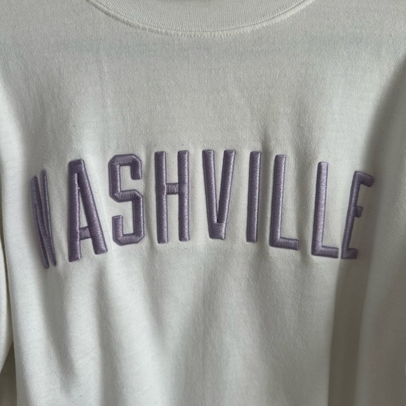 NASH Collection Embroidered Crewneck Sweatshirt - Picture 3 of 3